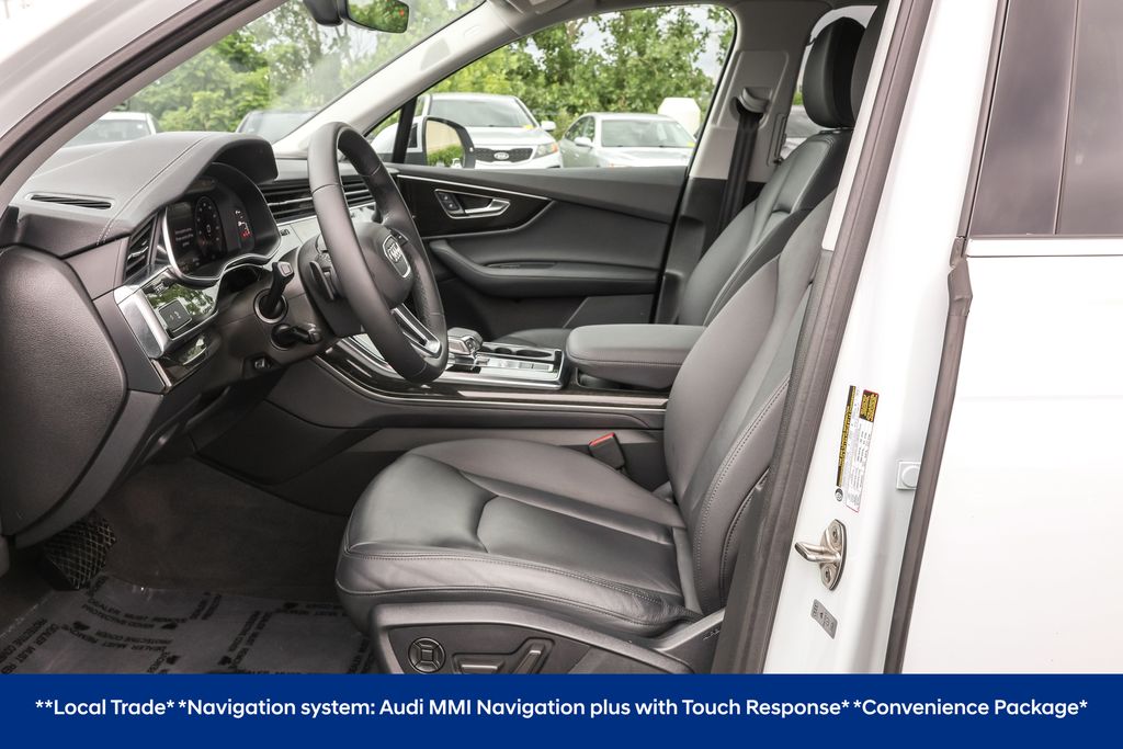 2023 Audi Q7 45 Premium Plus photo 3