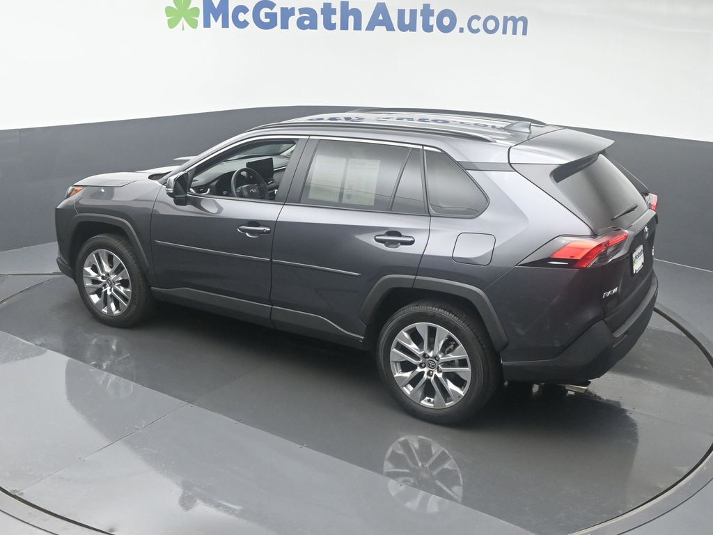 2024 Toyota RAV4 XLE Premium photo 22