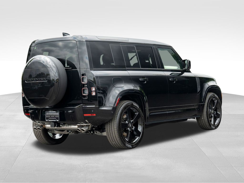 2025 Land Rover Defender 110 V8 photo 4