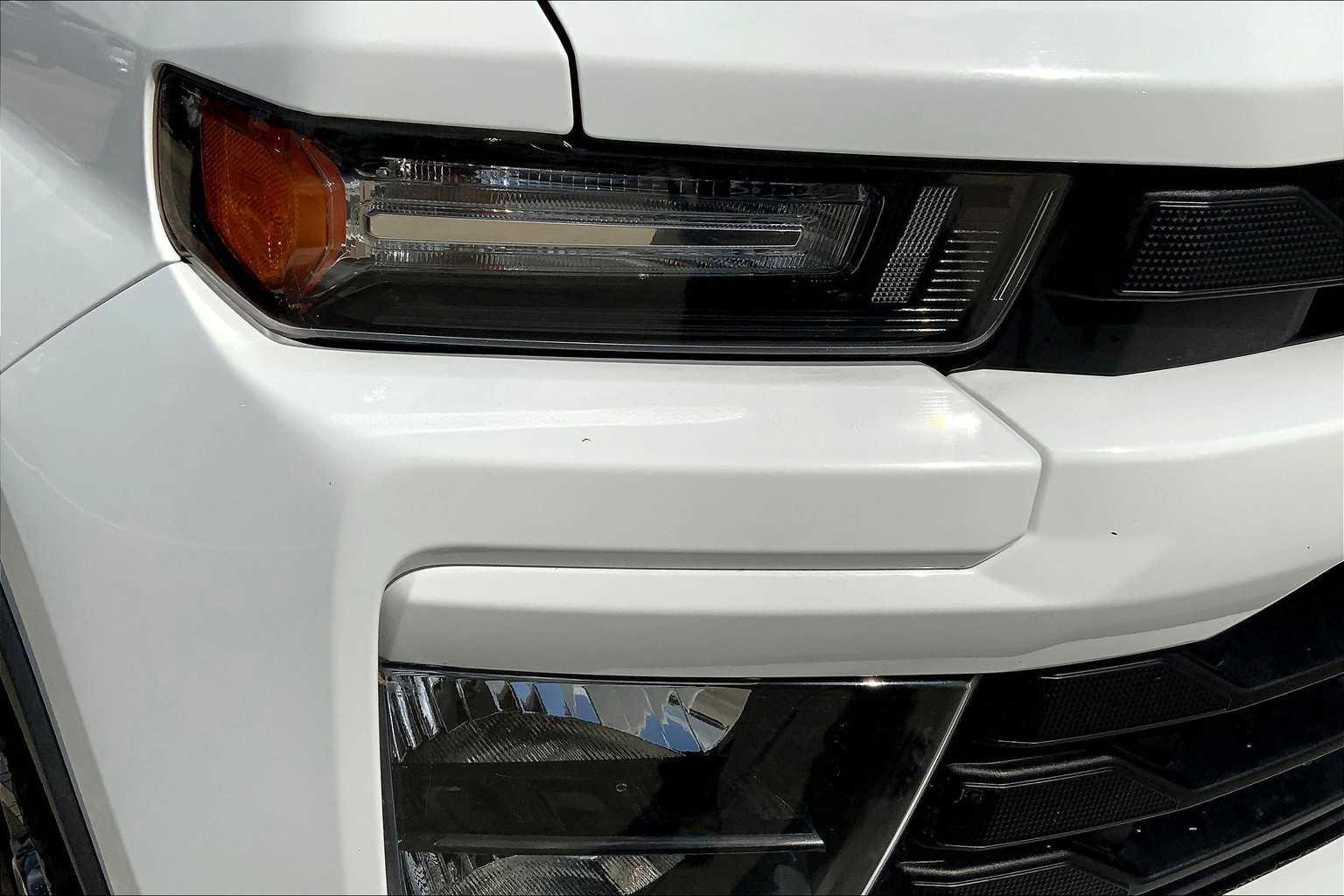 2024 Chevrolet Silverado 2500HD Custom photo 13