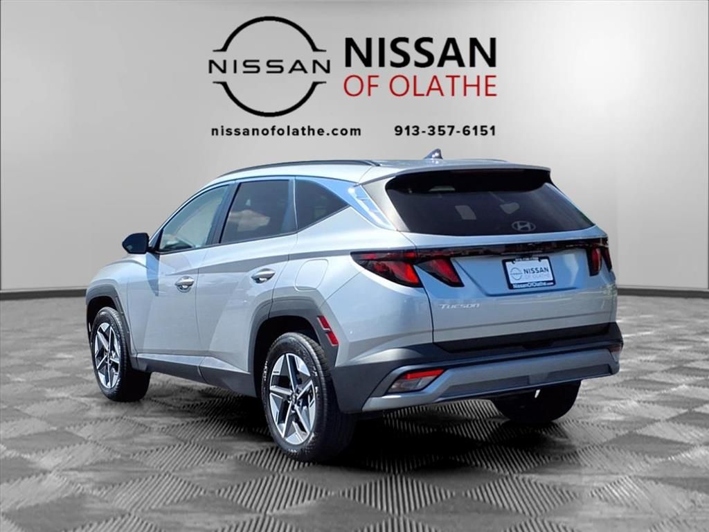 2025 Hyundai Tucson SEL photo 3