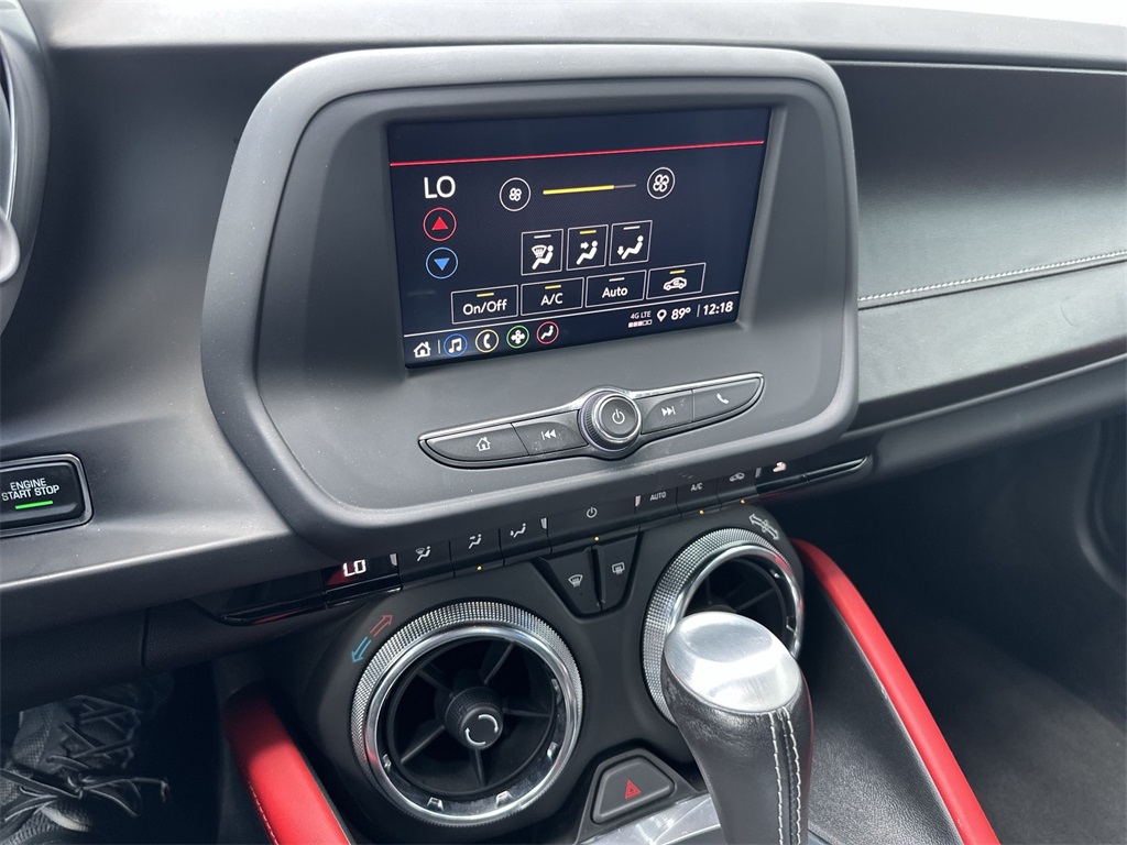 2021 Chevrolet Camaro LT1 photo 17
