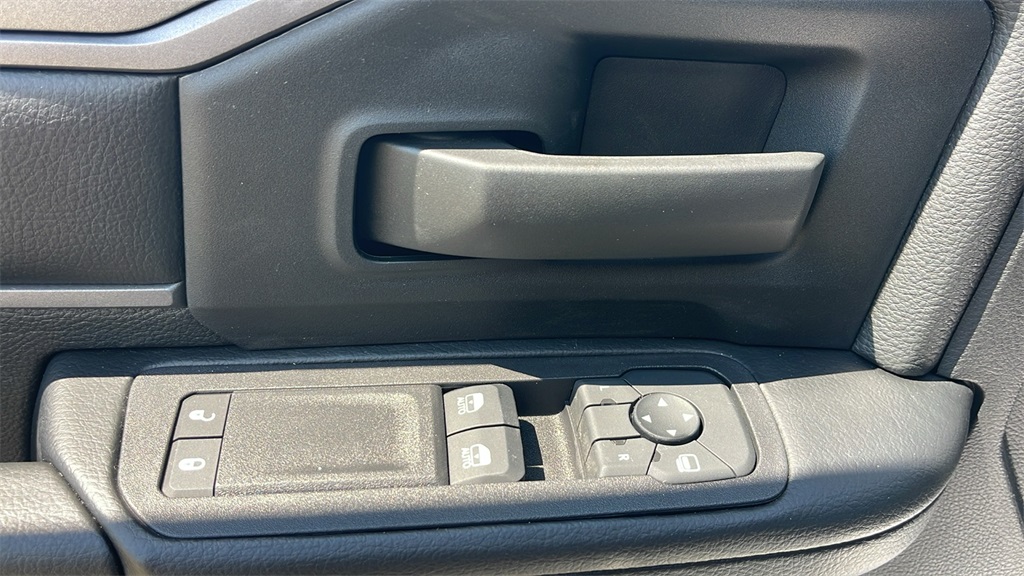 2025 Ram 2500 Tradesman photo 11