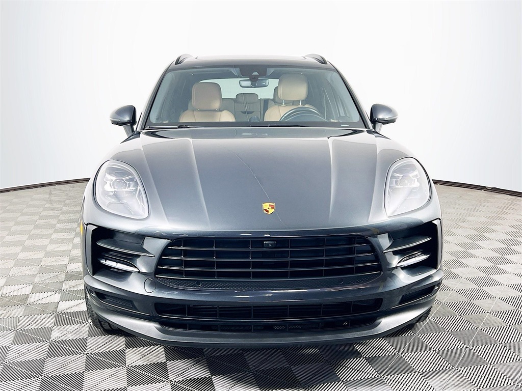 2021 Porsche Macan Base photo 2