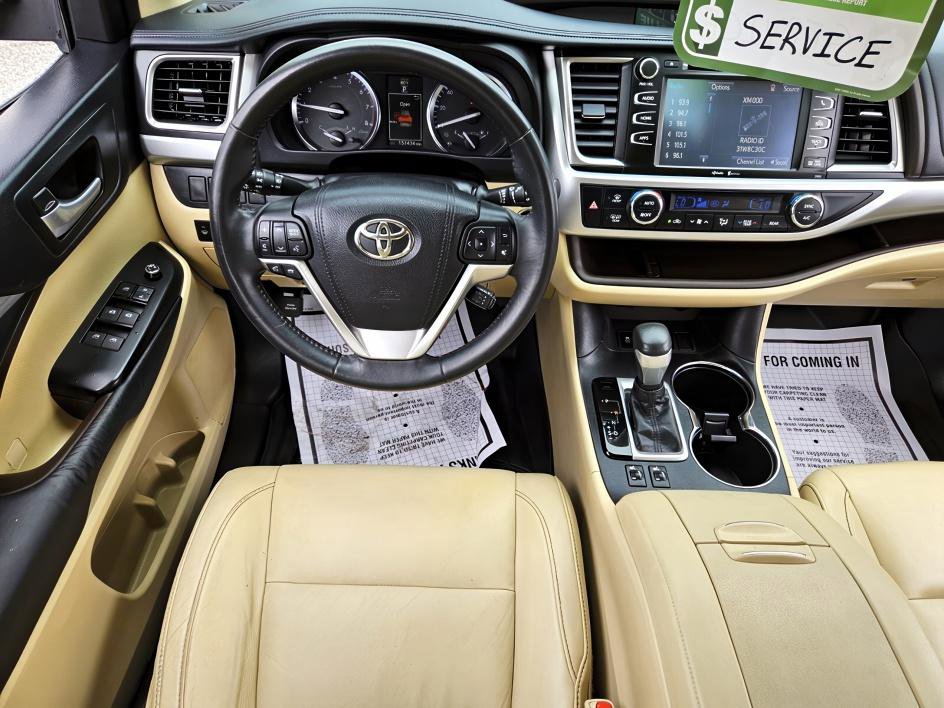 2015 Toyota Highlander XLE photo 8