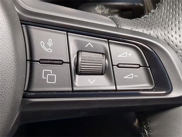2025 Alfa Romeo Giulia Base photo 16