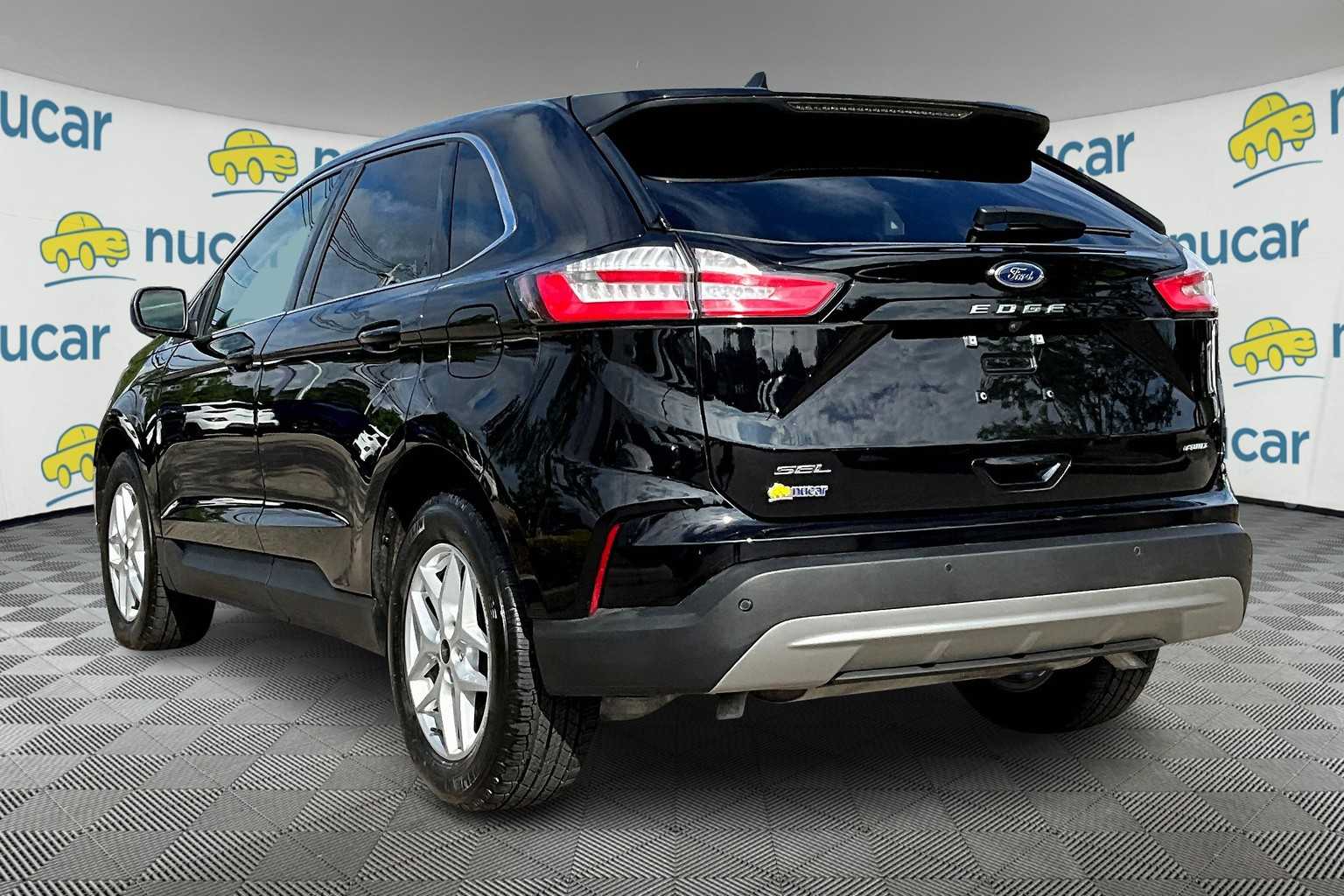 2023 Ford Edge SEL photo 3