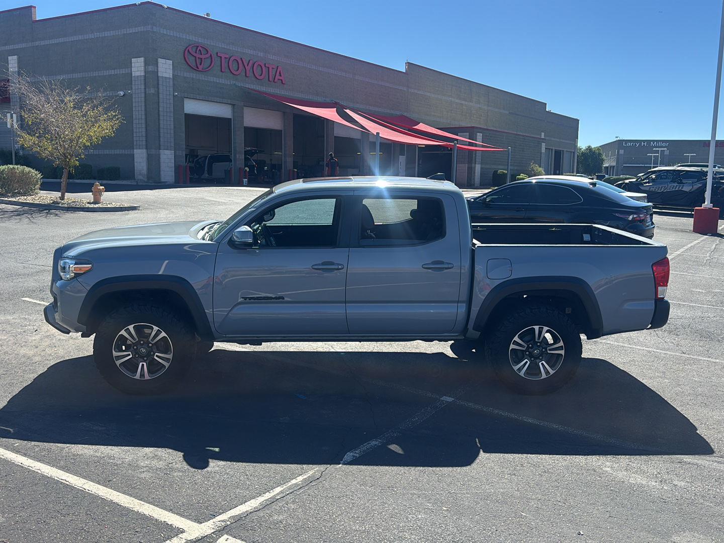 2019 Toyota Tacoma TRD Double Cab photo 4