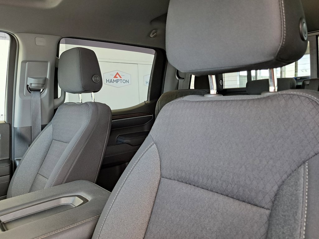 2023 Chevrolet Silverado 1500 LT photo 25