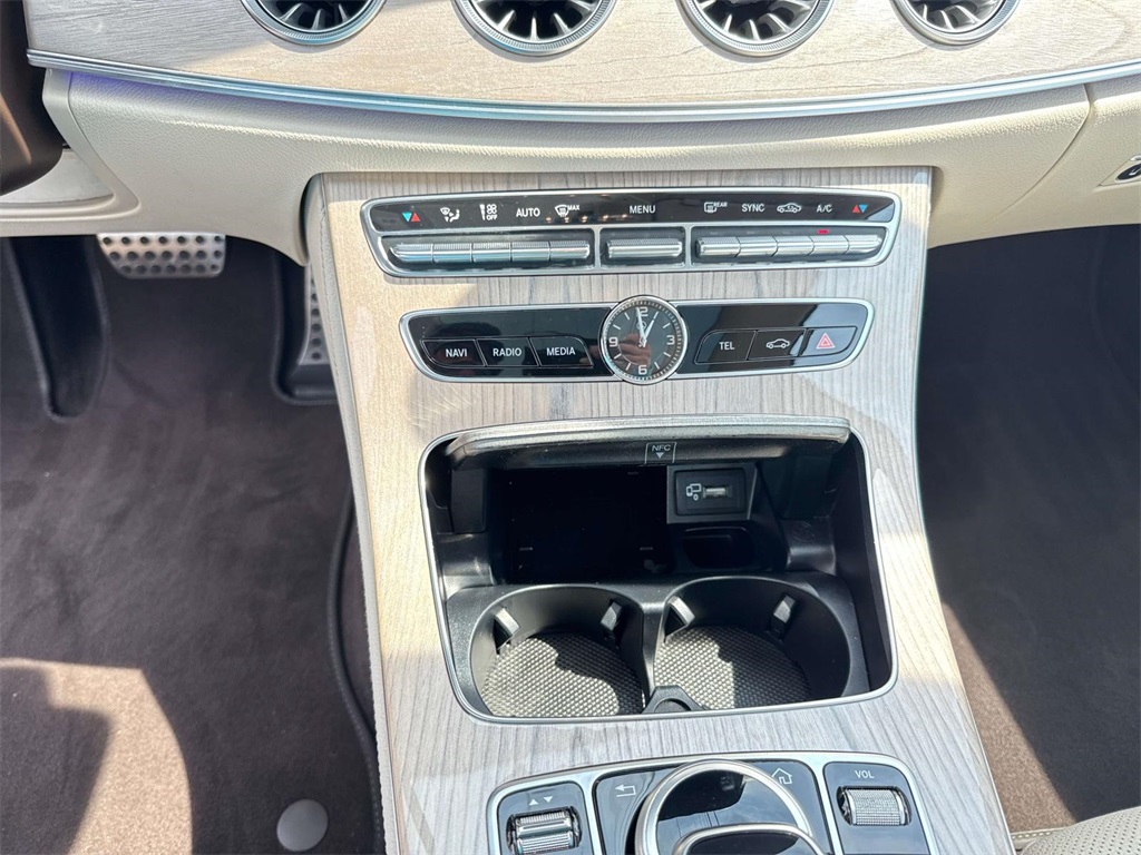 2020 Mercedes Benz E 450 photo 25