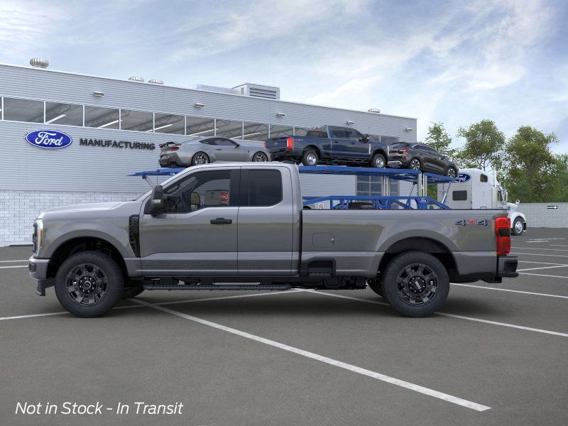 2025 Ford F-350 XL photo 4