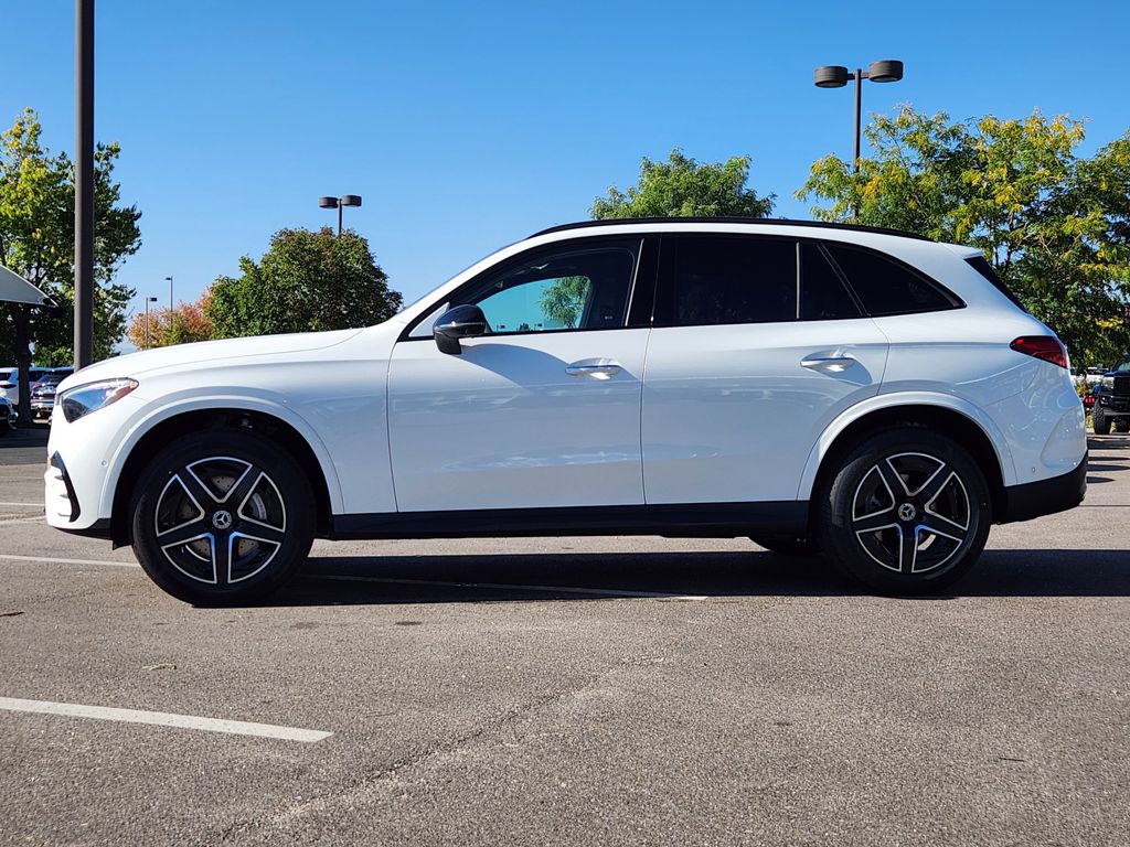 2026 Mercedes Benz GLC 300 4MATIC photo 5