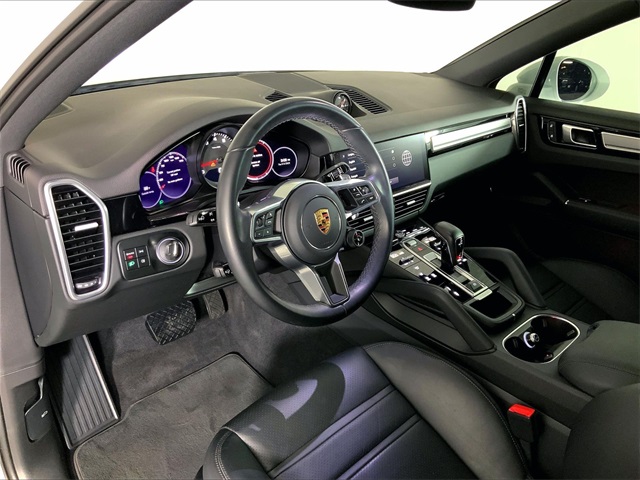 2022 Porsche Cayenne Coupe Platinum Edition photo 4