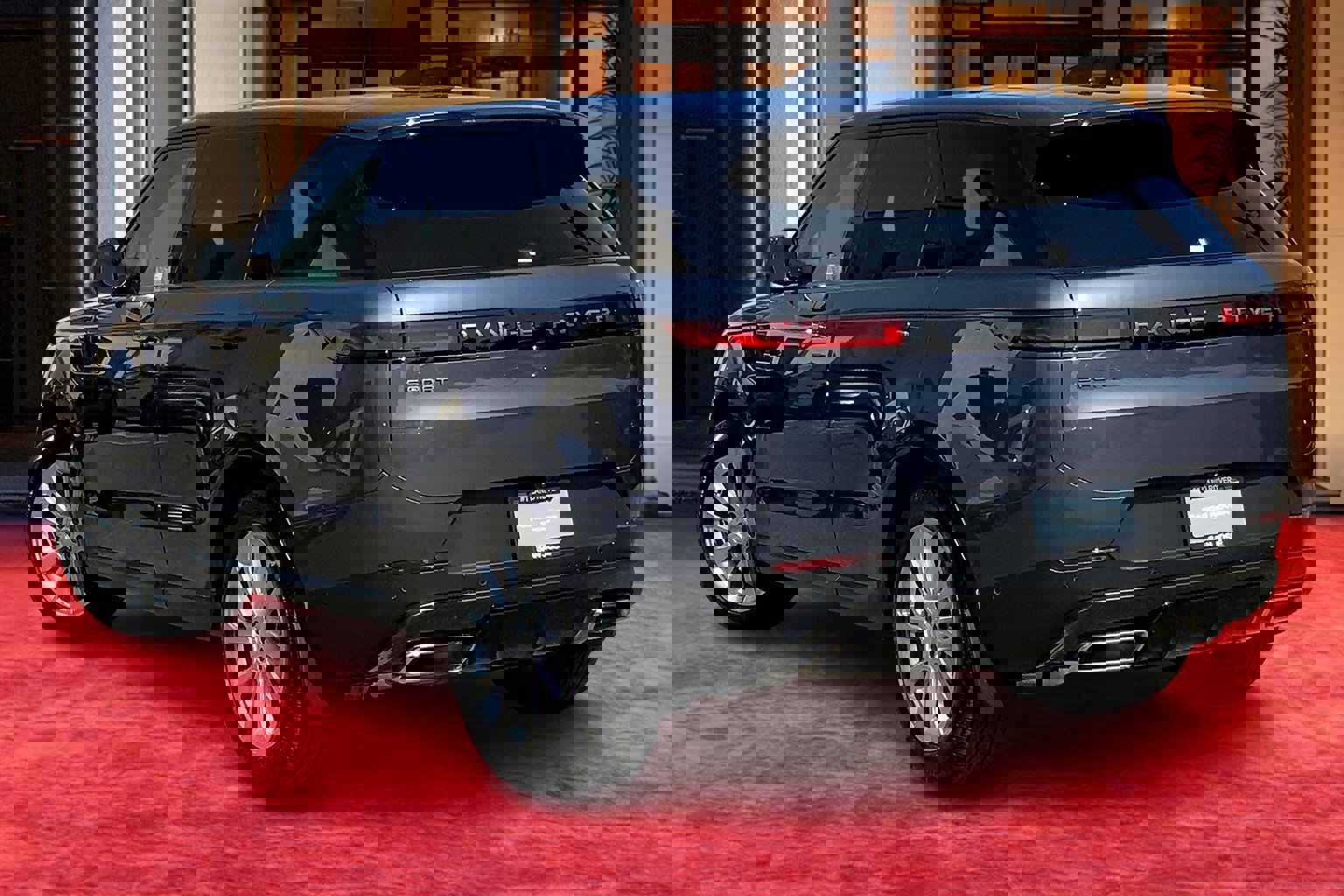2025 Land Rover Range Rover Sport SE photo 3