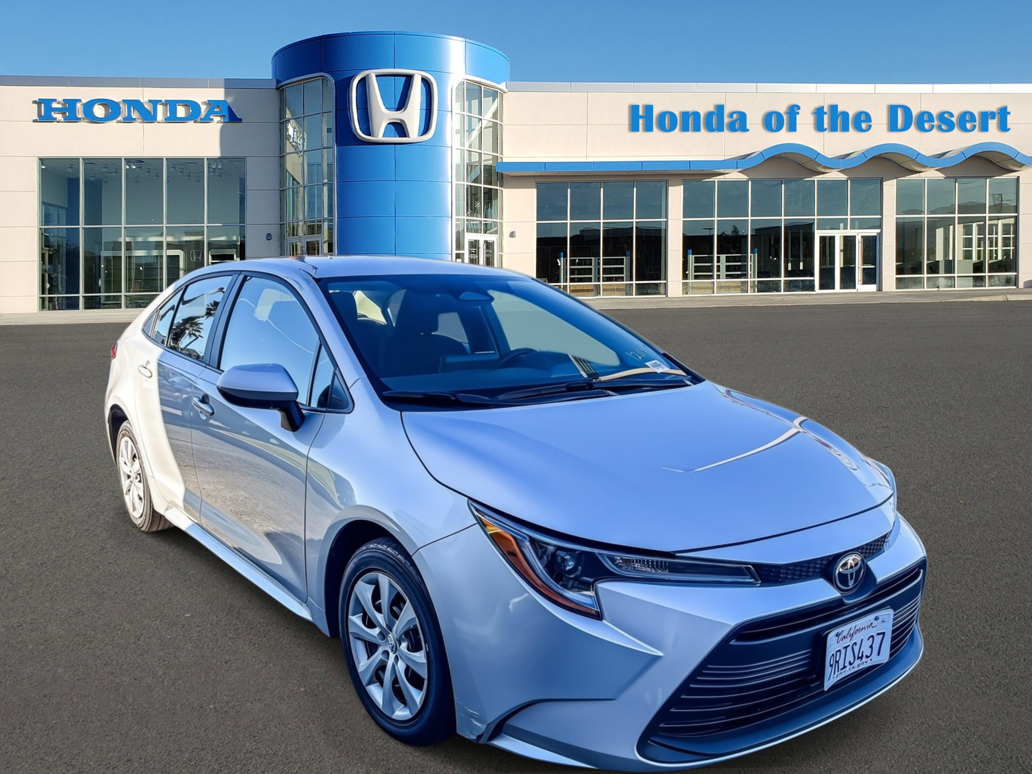 2025 Toyota Corolla LE's photo