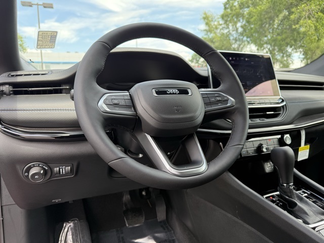 2025 Jeep Compass Latitude photo 20