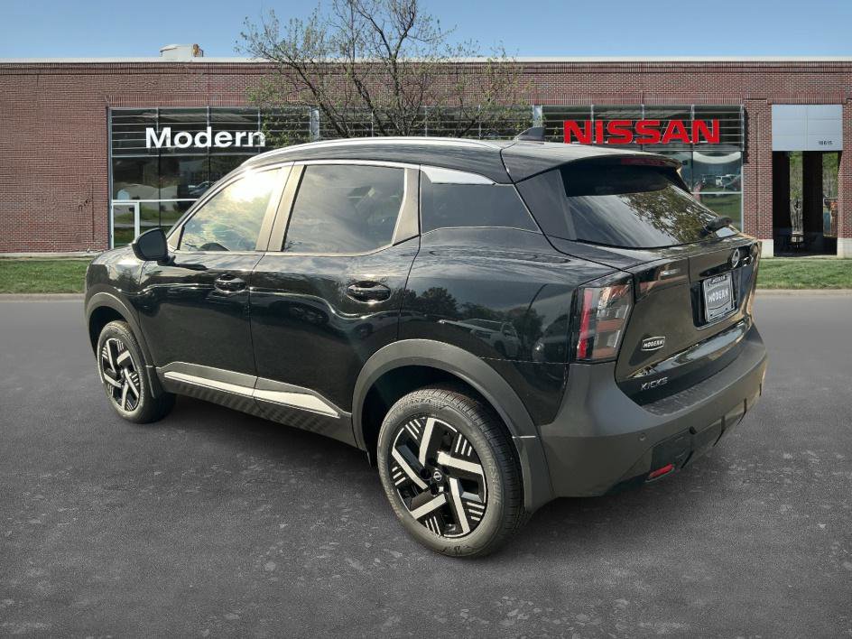 2026 Nissan Kicks SV photo 2