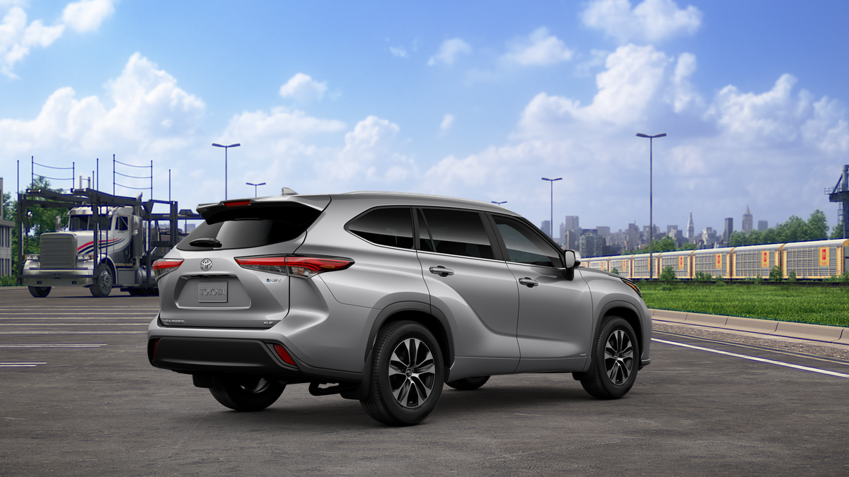 2025 Toyota Highlander Hybrid XLE photo 10