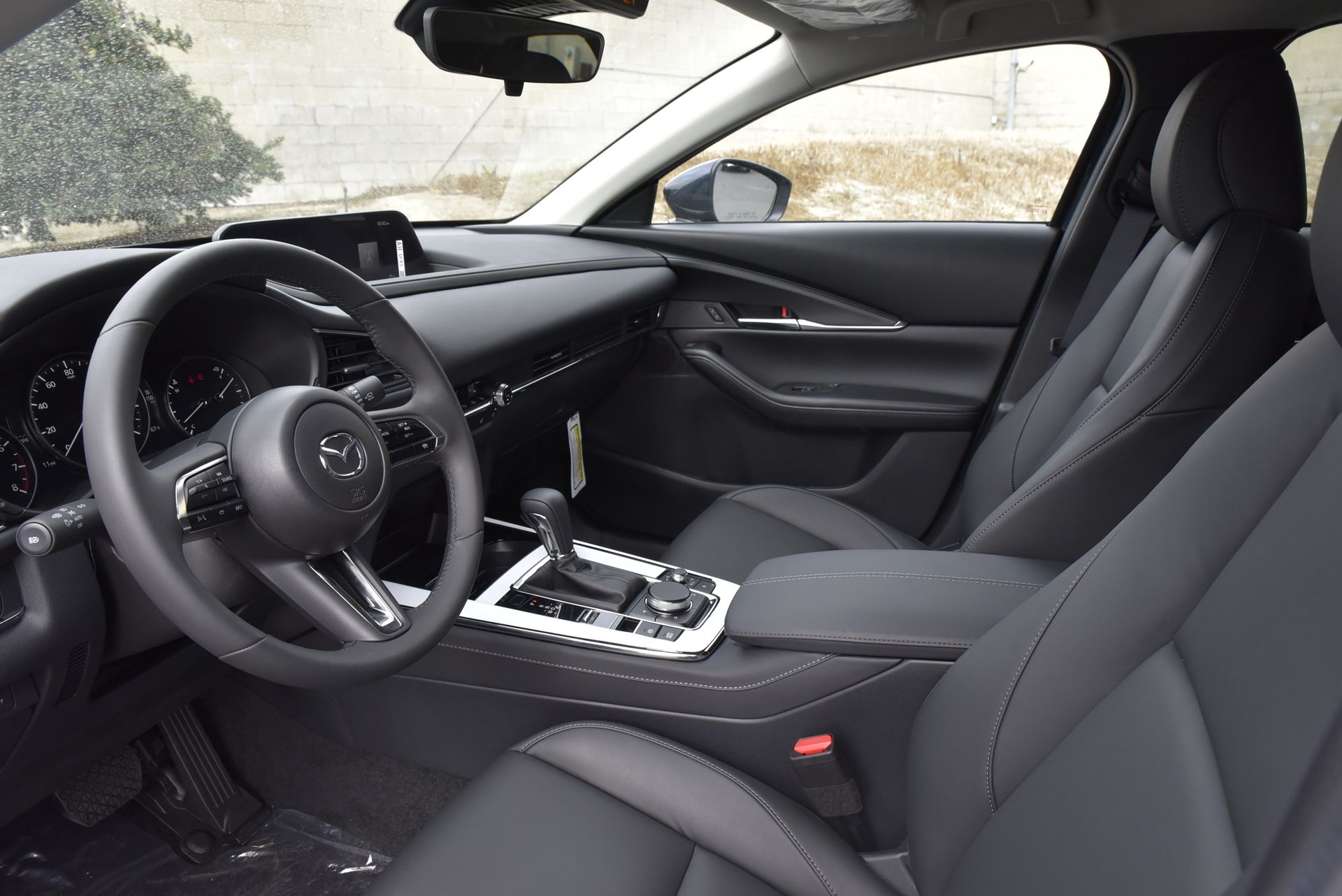 2025 Mazda CX-30 2.5 S Preferred photo 4