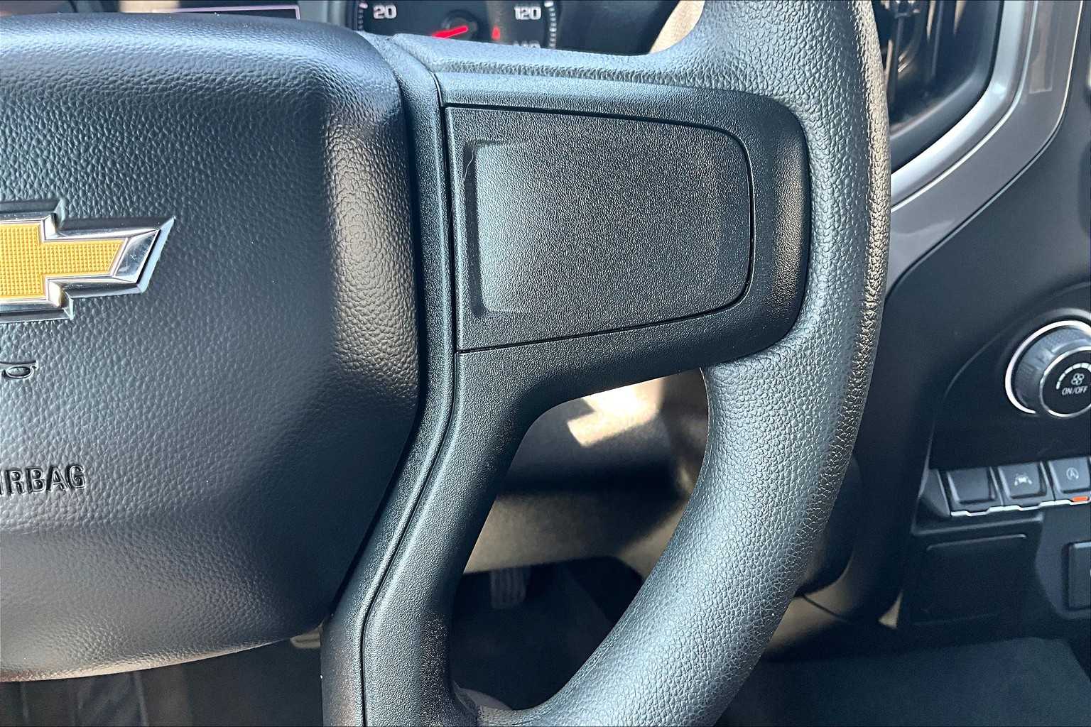 2023 Chevrolet Silverado 1500 Custom photo 22