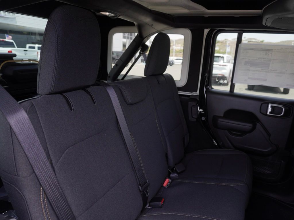 New 2024 Black Clear-Coat Exterior Paint Jeep 4-Door Sport S image 25