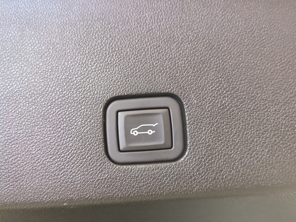 2024 Cadillac XT6 Premium Luxury photo 11