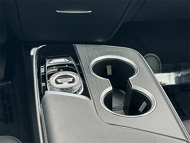 2025 Cadillac LYRIQ Luxury 1