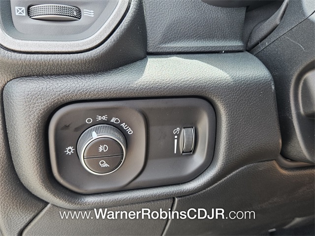 2025 Ram 2500 Tradesman photo 26