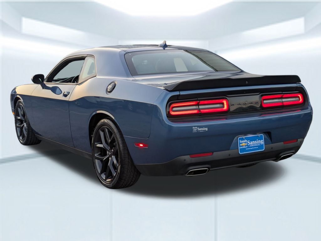 2022 Dodge Challenger GT photo 3