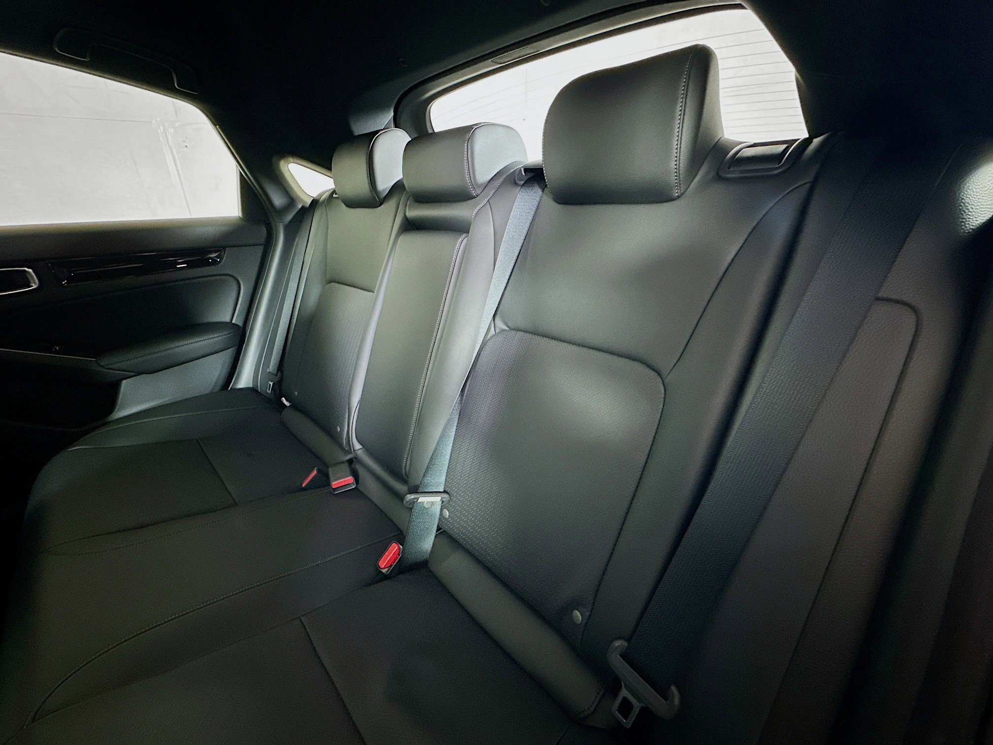2026 Honda Civic Hatchback Touring Hybrid photo 26