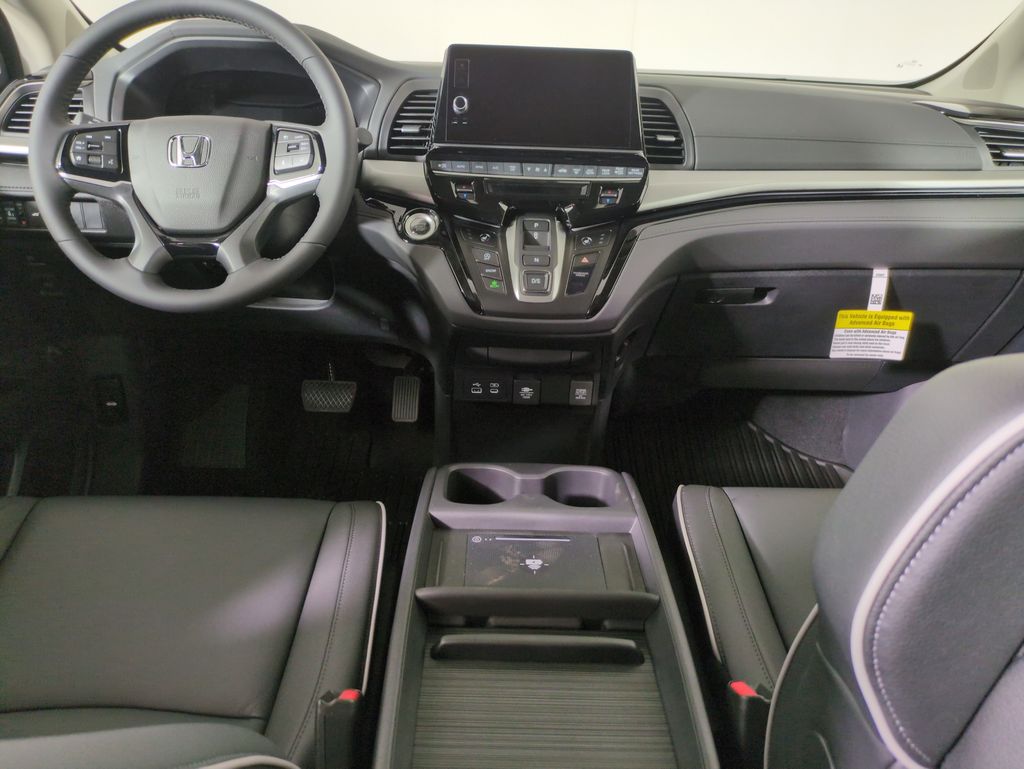 2026 Honda Odyssey Touring photo 17
