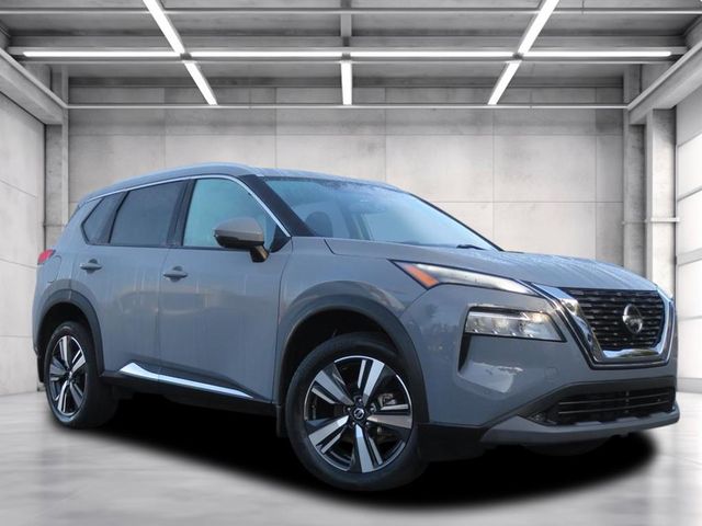 2021 Nissan Rogue SL's photo