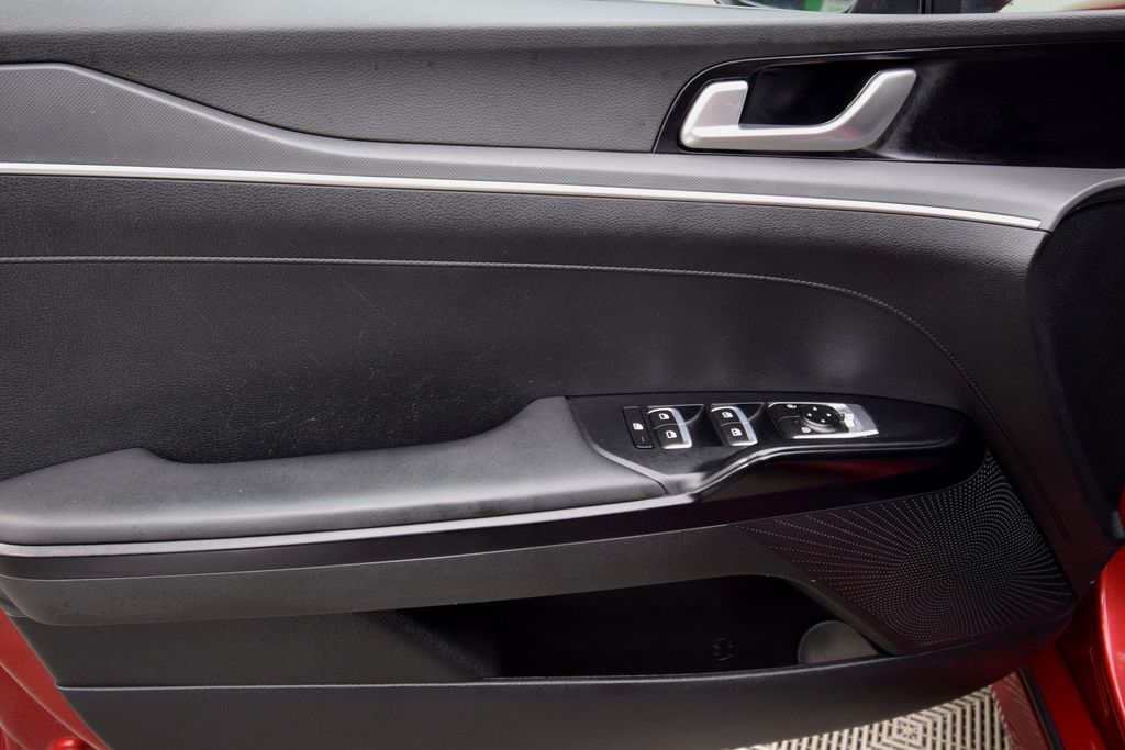 2023 Kia K5 GT-Line photo 19