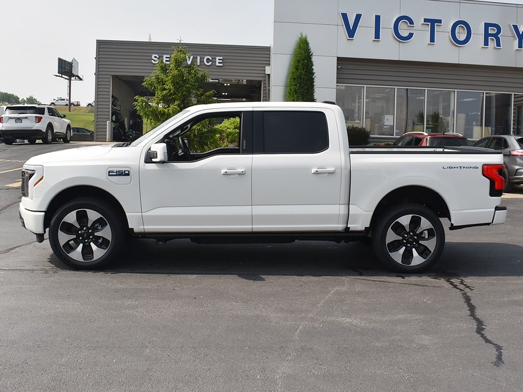 2025 Ford F-150 Lightning Platinum photo 2