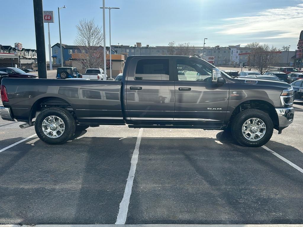 2025 Ram 2500 Laramie photo 5