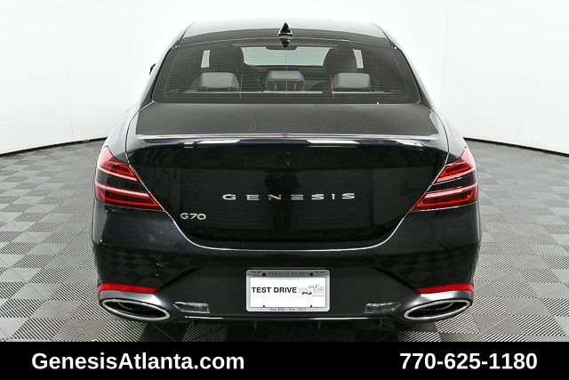 2025 Genesis G70 2.5T photo 6