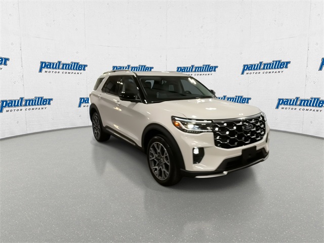 2025 Ford Explorer Platinum photo 2