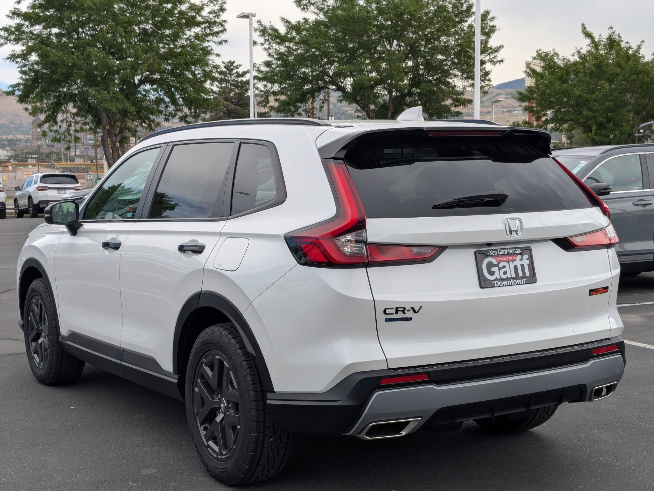 2026 Honda CR-V Hybrid photo 2