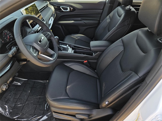 2025 Jeep Compass North Edition Latitude photo 8