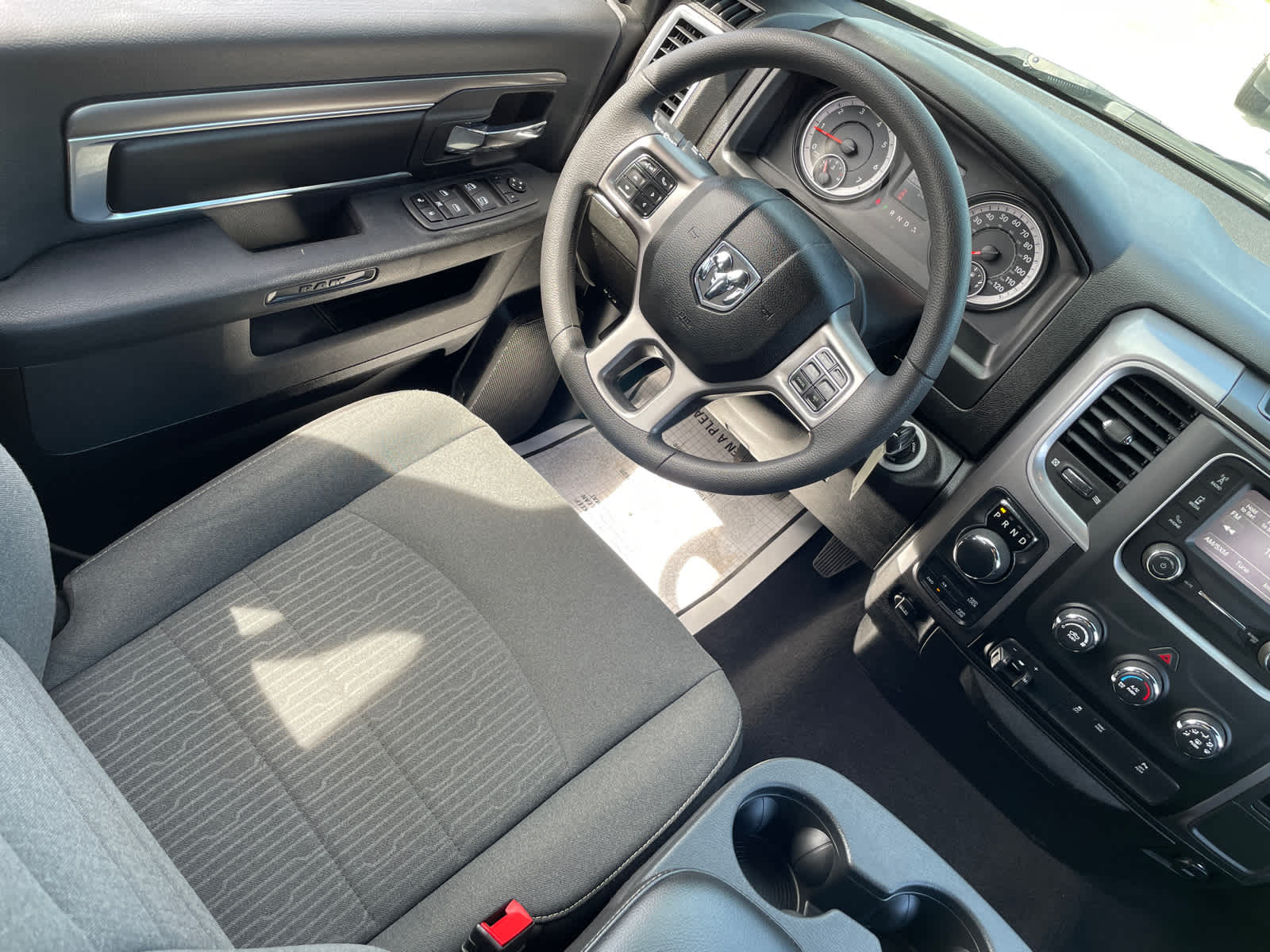 2022 Ram 1500 Classic Warlock photo 13