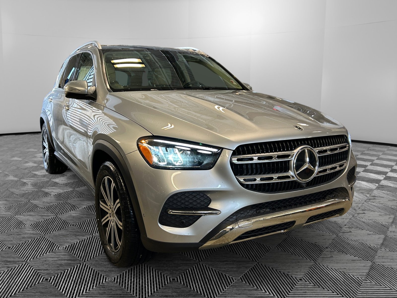 2026 Mercedes-Benz GLE GLE350's photo