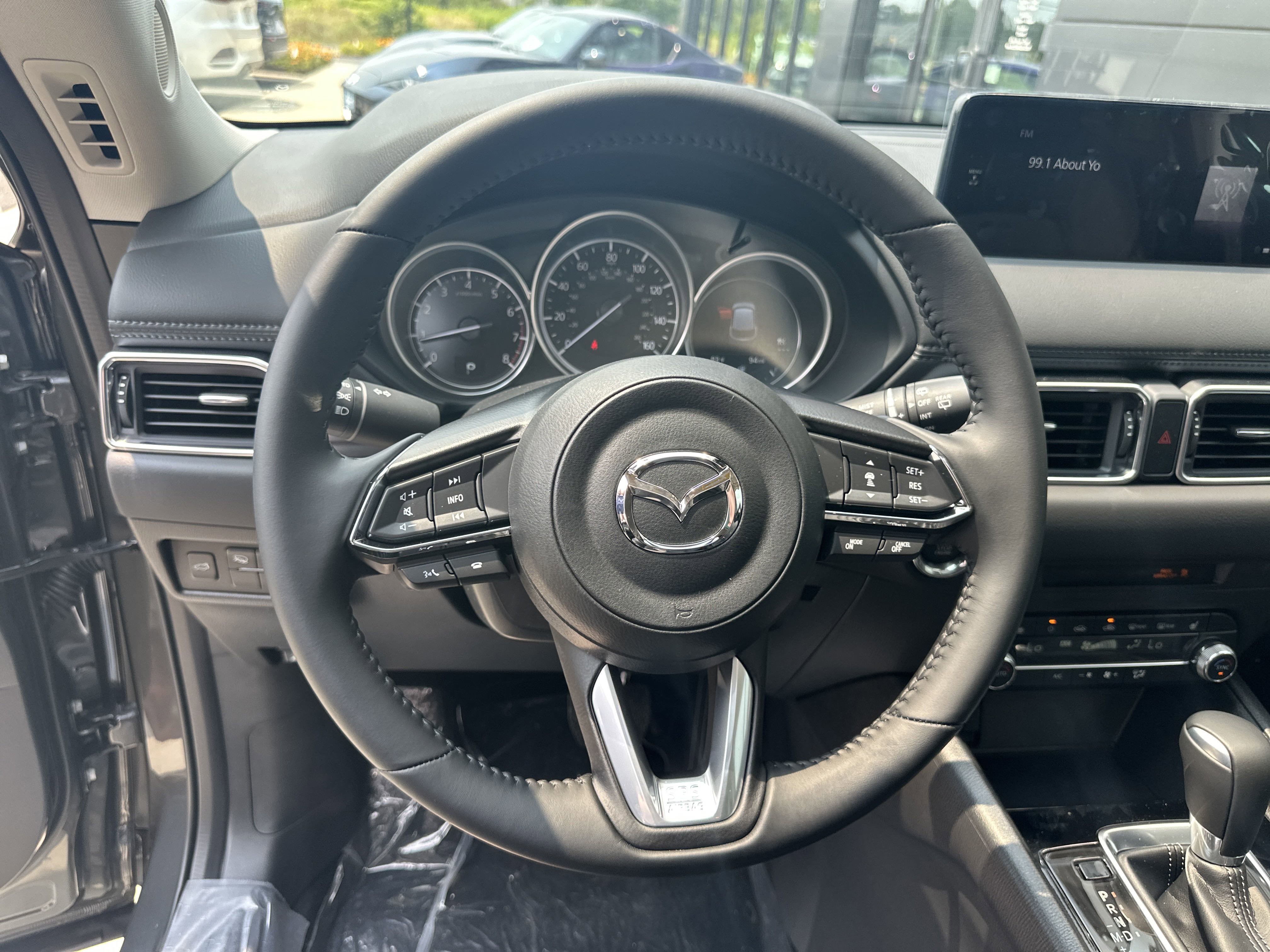 2025 Mazda CX-5 2.5 S Preferred photo 3