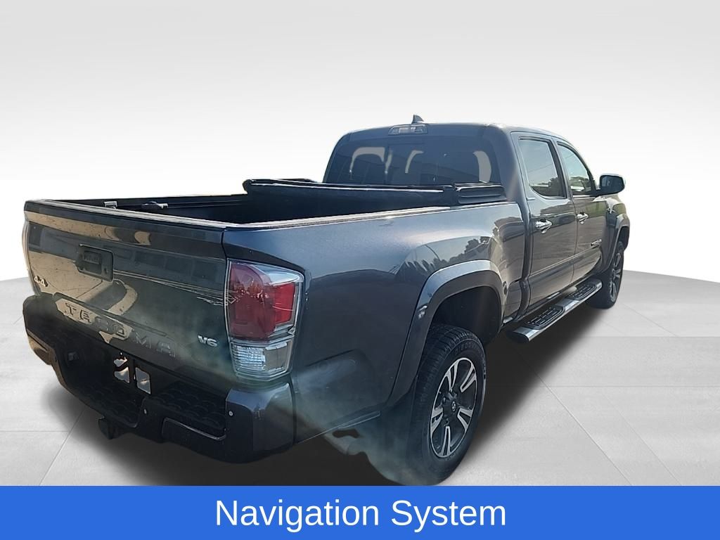 2017 Toyota Tacoma Limited photo 2