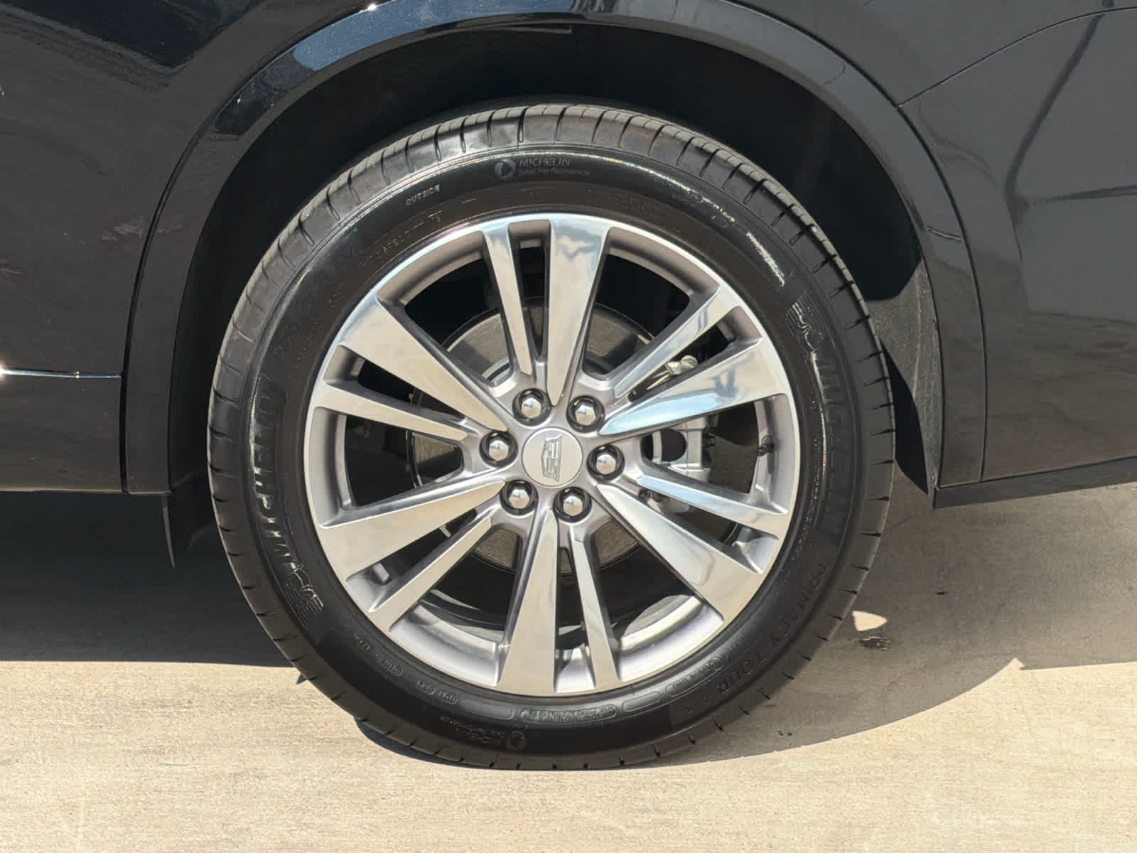 2025 Cadillac XT6 Premium Luxury photo 7