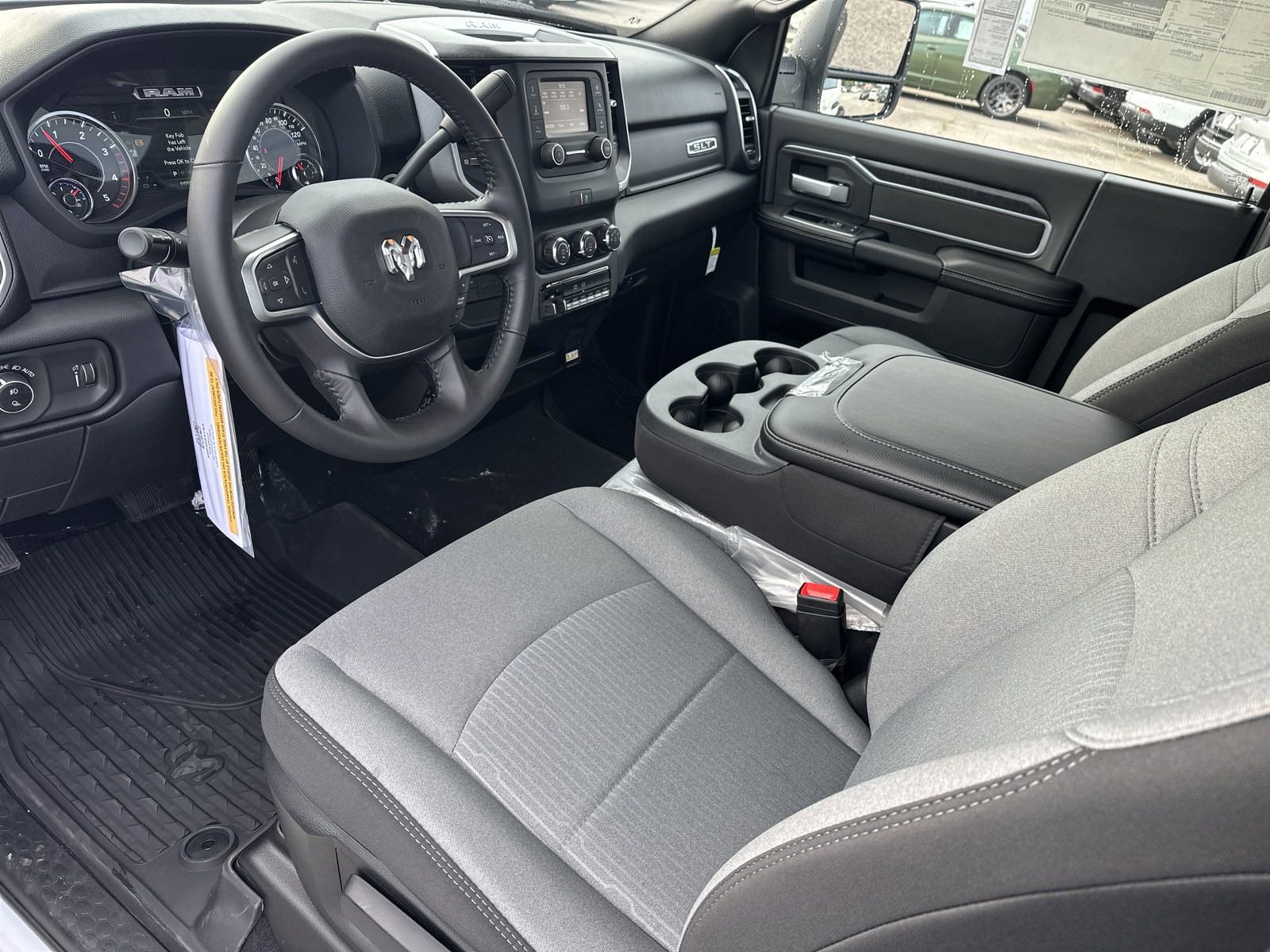 2024 Ram 3500 SLT photo 10