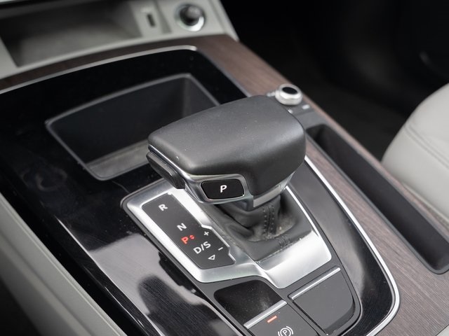 2022 Audi Q5 45 S line Premium photo 24