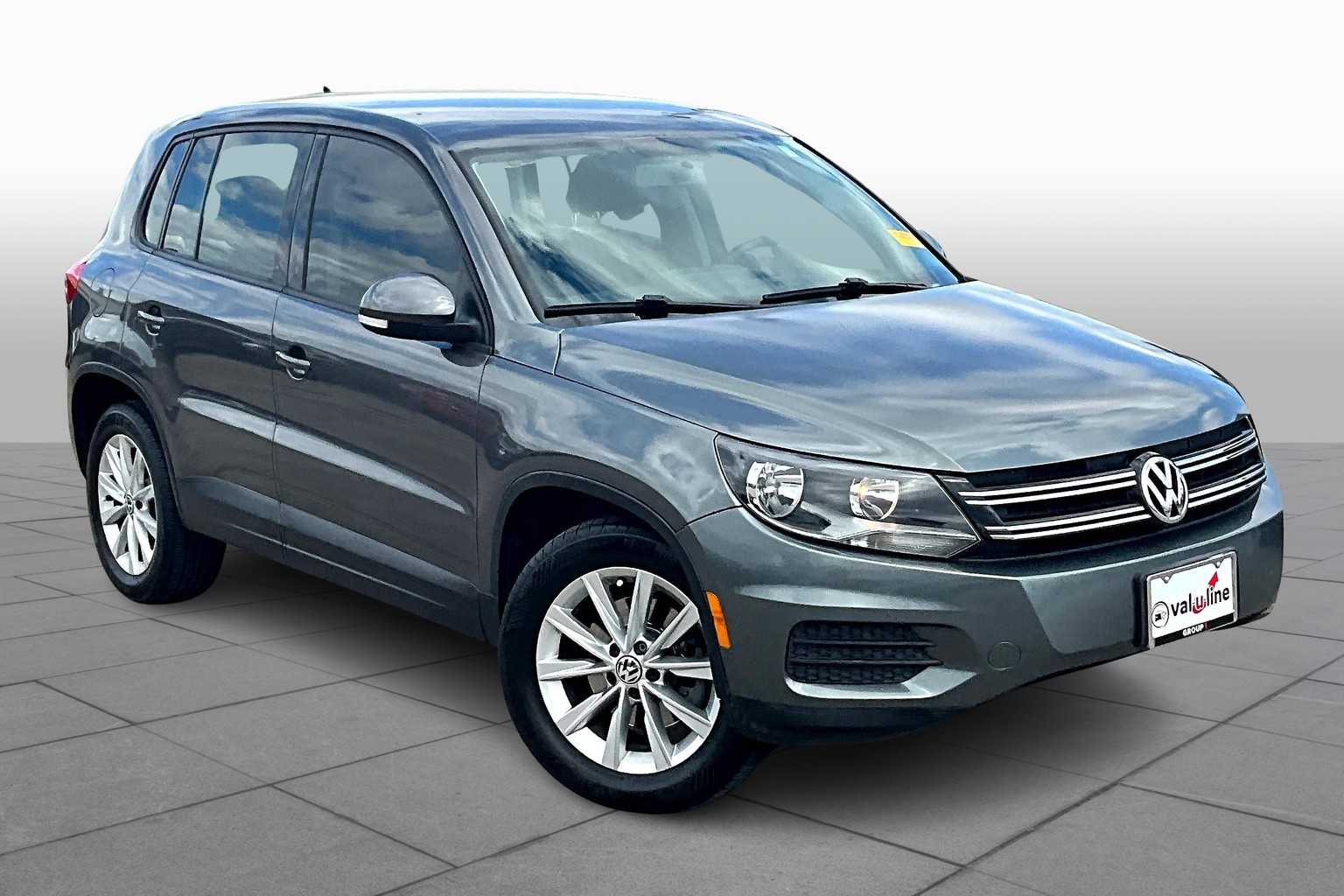 2014 Volkswagen Tiguan SE photo 2