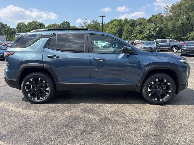 2026 Chevrolet Equinox RS photo 2