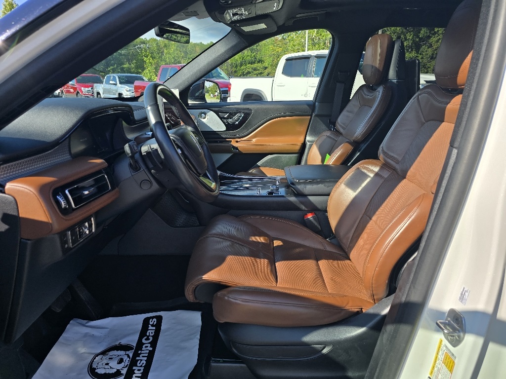 2021 Lincoln Aviator Grand Touring photo 9