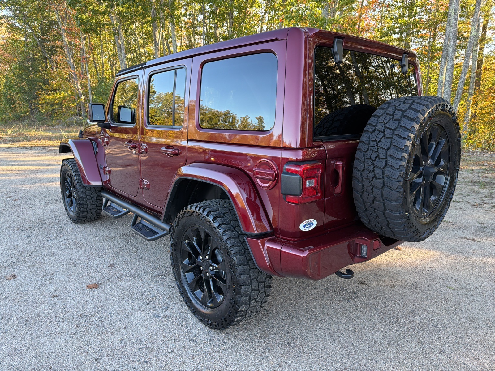 2021 Jeep Wrangler Unlimited Sahara High Altitude photo 4